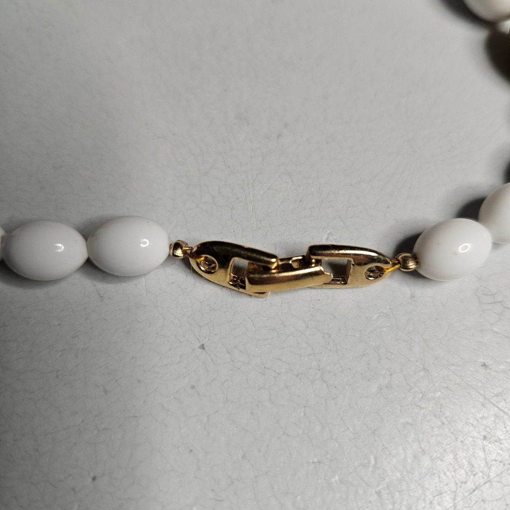 Vintage Napier Gold Tone Enamel‎ Bib Necklace Pink White Beaded Collar 80s Retro - Picture 6 of 6